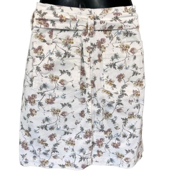 CECE Ditsy Floral-Print Belted Skirt - Picture 12 of 12